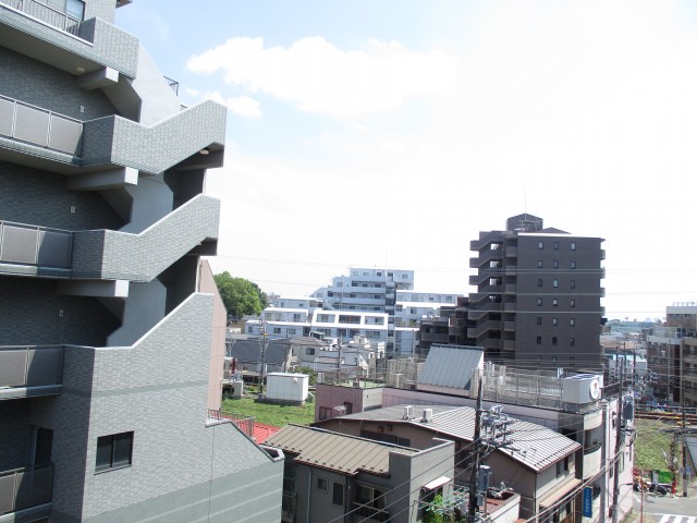 ライオンズプラザ石川台　10東バルコニー眺望