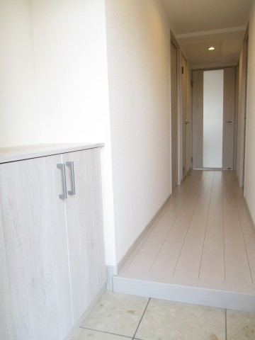 ライオンズプラザ石川台　2玄関1