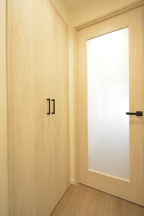 五反田ロイヤルハイツ 廊下収納