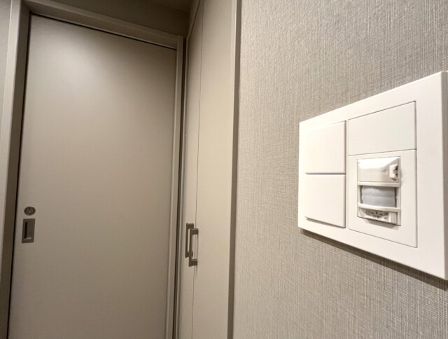 パロス白金 玄関廊下