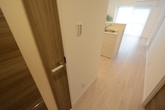 マンションヴィップ等々力 玄関へ