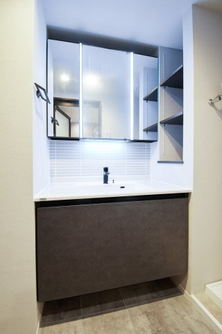 シティコート広尾 洗面室