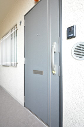 五反田ロイヤルハイツ 玄関