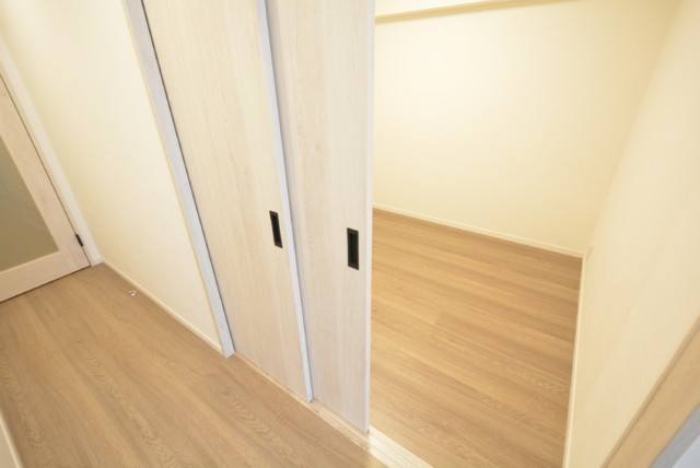 五反田ロイヤルハイツ 洋室1