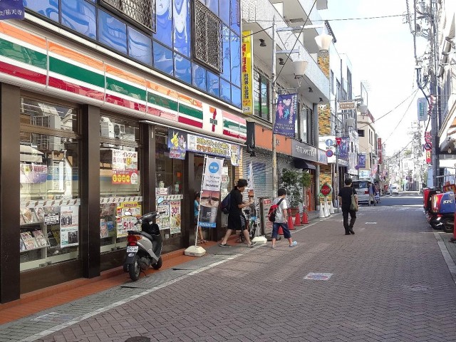 祐天寺第二コーポ　商店街