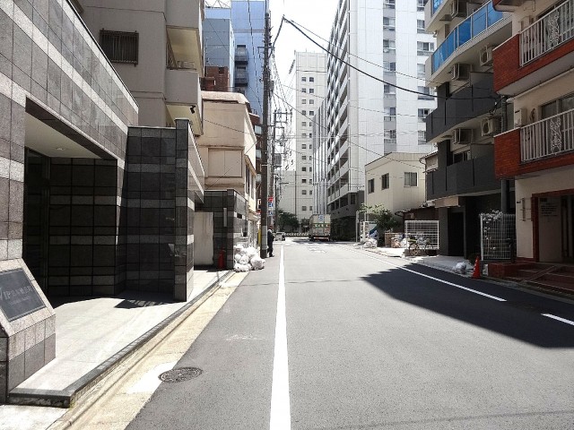 ワコー東日本橋マンション　前面道路
