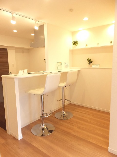 ＮＫ五反田コータース　キッチンカウンター