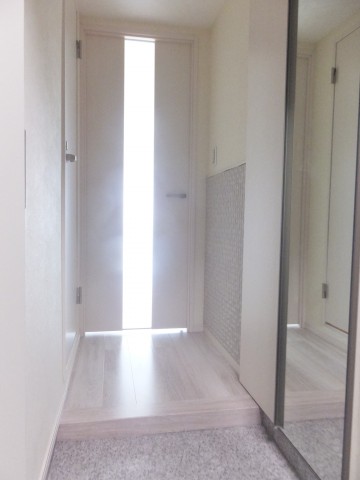 マンション目黒苑　玄関