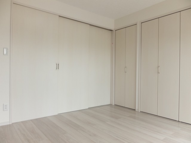 マンション目黒苑　ベットルーム収納