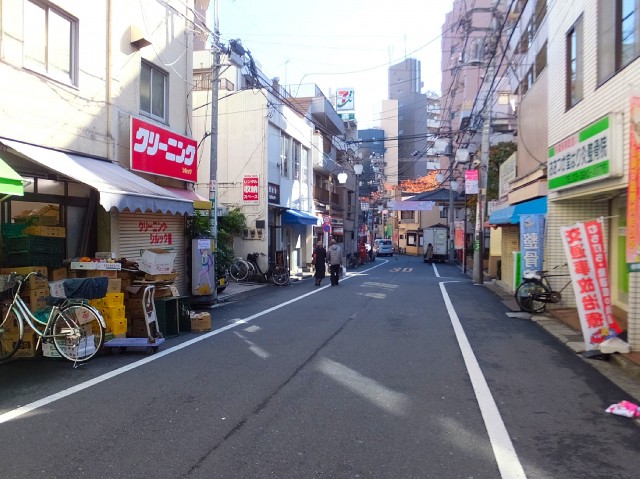 マンション大塚　商店街