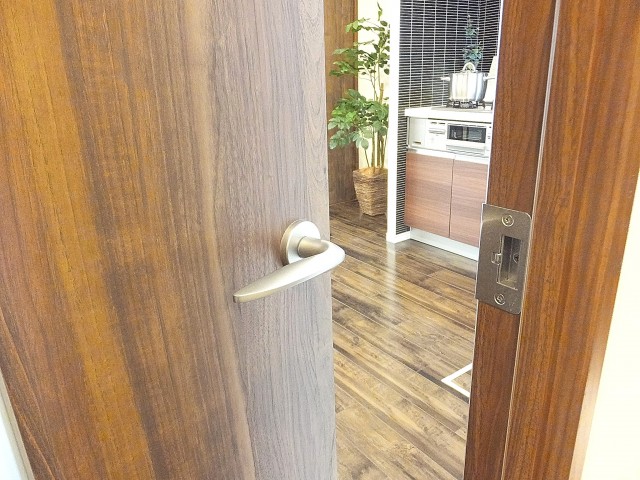 藤和護国寺コープ　DKドア