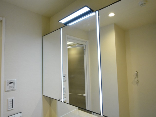 シティコート広尾　洗面化粧台