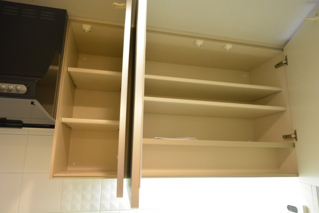 サンクタス四谷・曙橋ルーセントシティ　キッチン吊戸棚