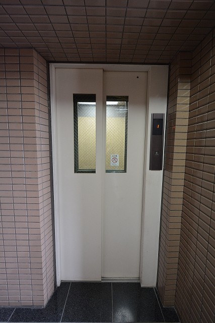 マイキャッスル馬事公苑　エレベーター
