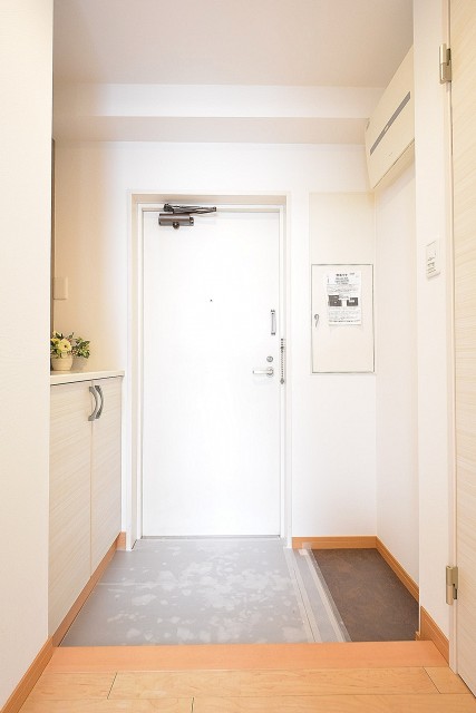 ハイホーム本陣　玄関