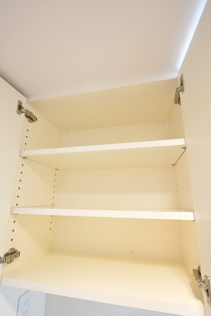 ハイホーム本陣　吊戸棚