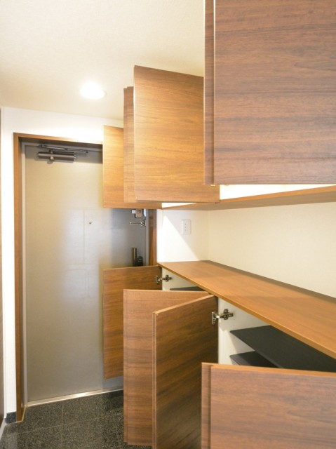 コスモ広尾　シューズＢＯＸ