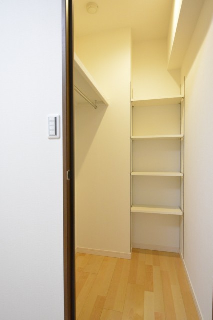 ビラカーサ四谷四丁目　洋室