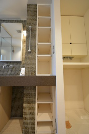 東急ドエルアルス上野毛206 　収納