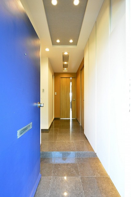 代官山マンション　玄関