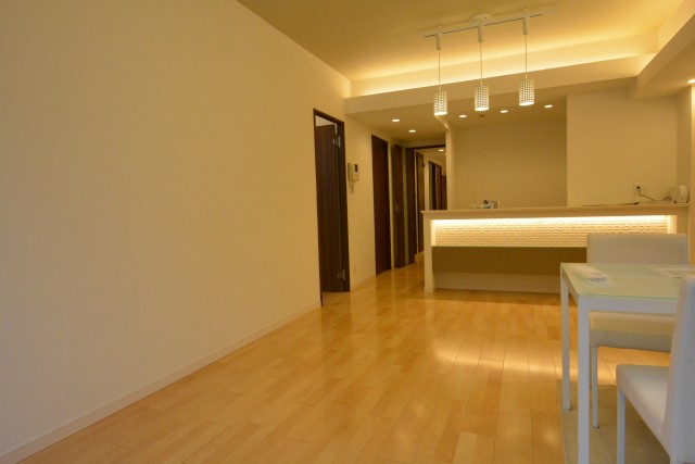 ビラカーサ四谷四丁目　リビングダイニング