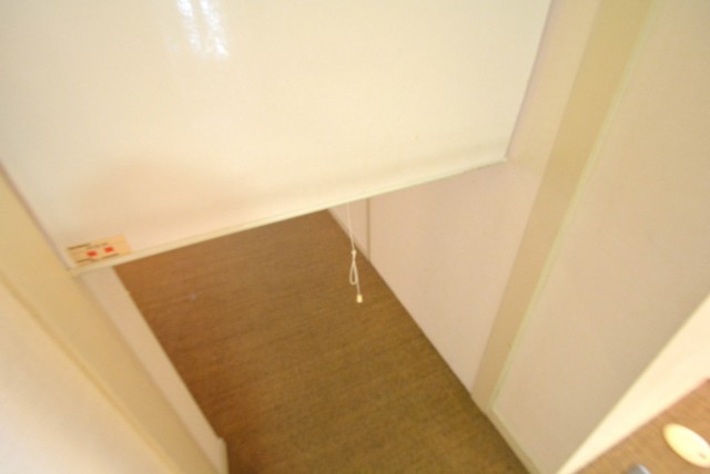 東急ドエルアルス上野毛206 　扉