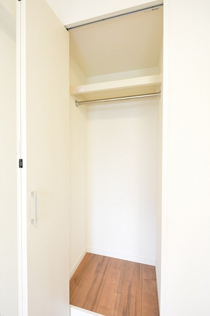 西新宿ハウス　4.6帖の洋室クローゼット