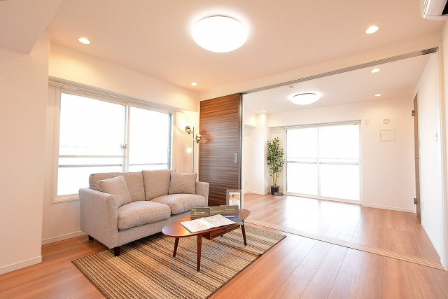 エントピア五月園　10.5帖LDK