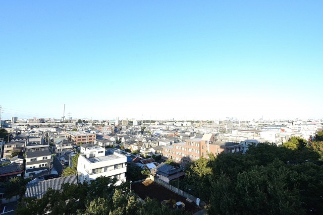 エントピア五月園　6.0帖洋室のバルコニー眺望