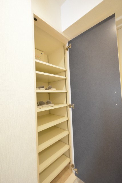 クレッセント目黒Ⅱ　シューズボックス