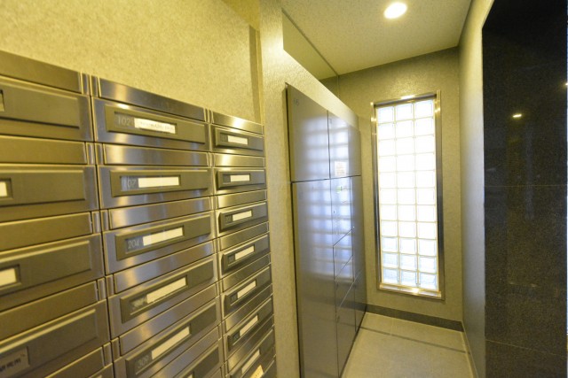 サンクタス四谷・曙橋ルーセントシティ　郵便ポスト