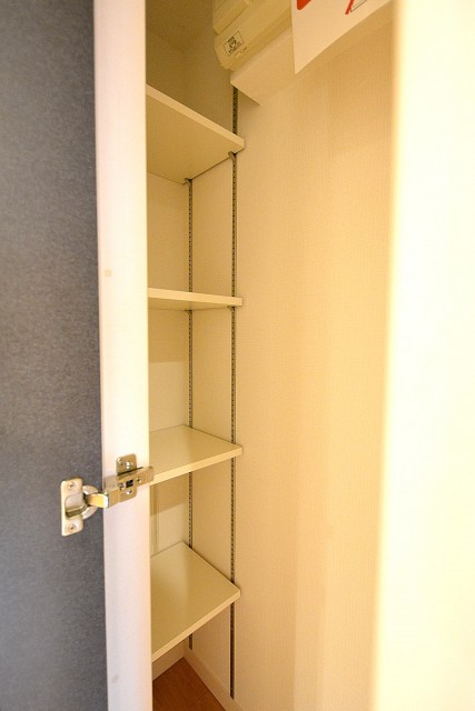 コスモ自由が丘　玄関収納