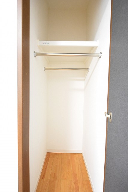 コスモ自由が丘　5.4帖洋室クローゼット