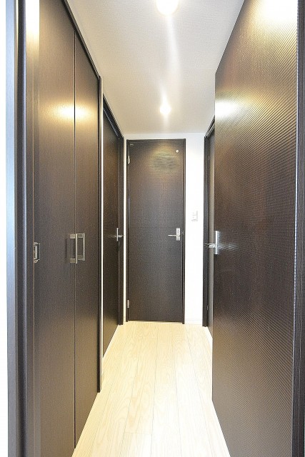 グランコピエ広尾　廊下