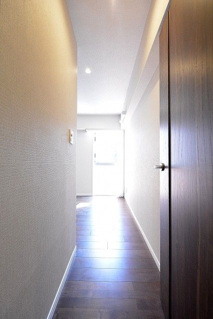 ライオンズマンション広尾第2　6.8帖洋室ドア