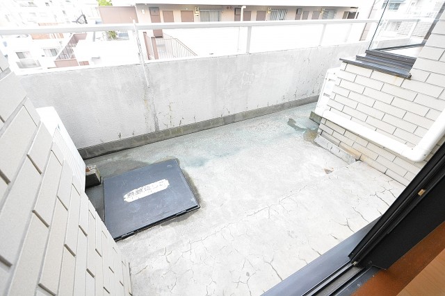 エステージ上野毛　15.7帖ＬＤバルコニー