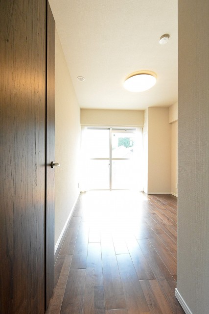 ライオンズマンション広尾第2　5.7帖洋室ドア