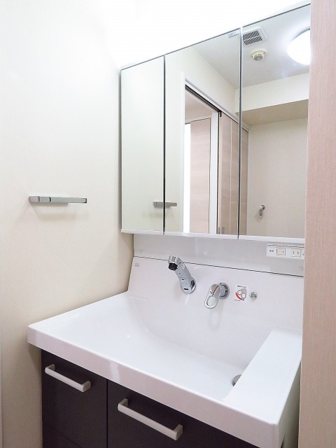 メイツ大井町　洗面化粧台
