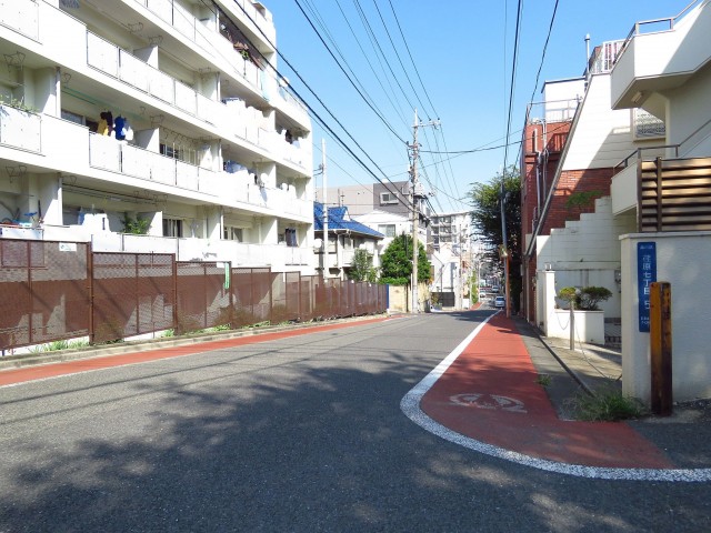 コーポ洗足　前面道路