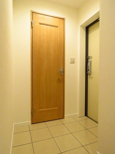 ミオカステーロ目黒都立大Ⅱ　玄関ホール