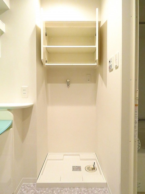 ミオカステーロ目黒都立大Ⅱ　洗濯機置場