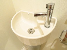 ミオカステーロ目黒都立大Ⅱ　トイレ手洗い場