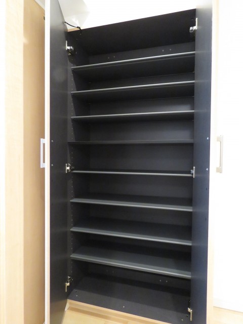 ネオハイツ田町　シューズBOX