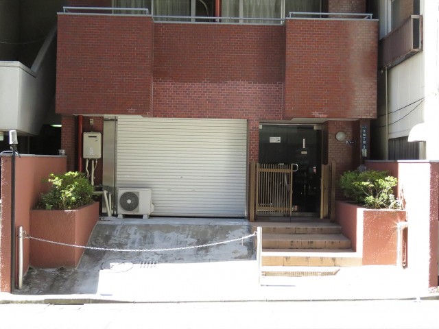 ワコー三田マンション　エントランス