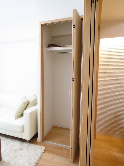 日商岩井第2玉川台マンション　洋室約5.0帖収納