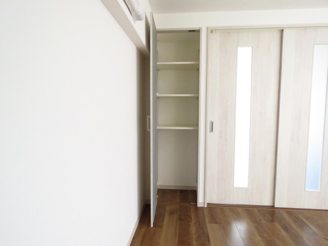 東山コーポラス　LDK収納