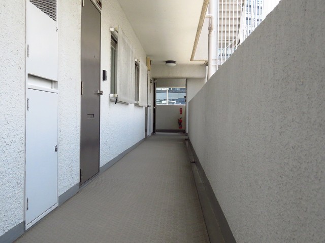 マンション御殿山　共用廊下