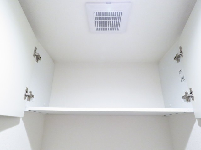 マンション御殿山　トイレ棚