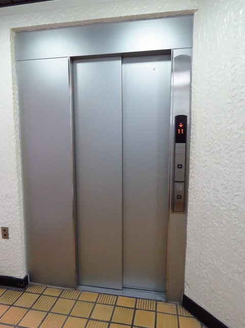 ハイネス巣鴨　エレベーター