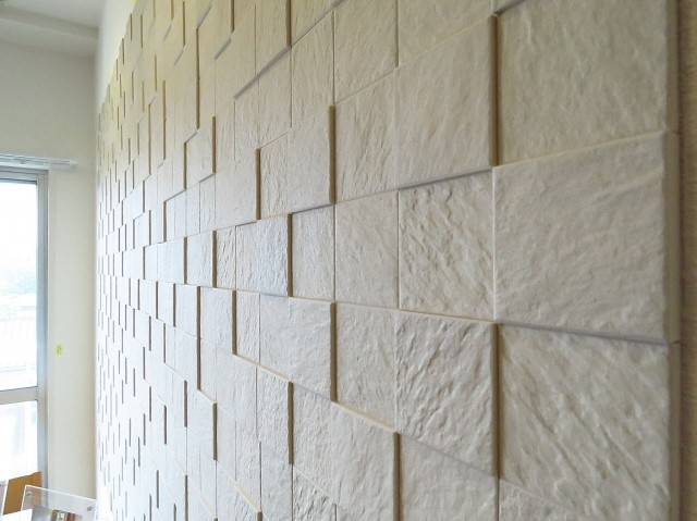 自由ヶ丘第七コーポ　LDK壁面タイル